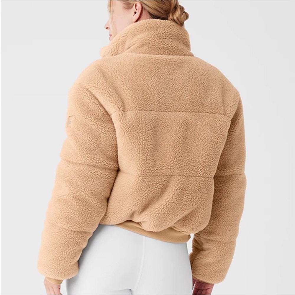 Alo Sherpa Snow Angel puffer (FINALPRICEDROP ) - Picture 3 of 11